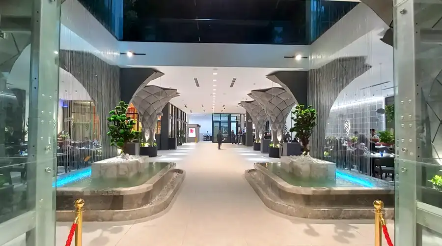 آبنما در لابی